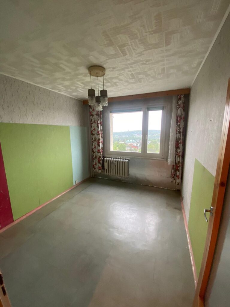 mieszkanie w bloku do remontu