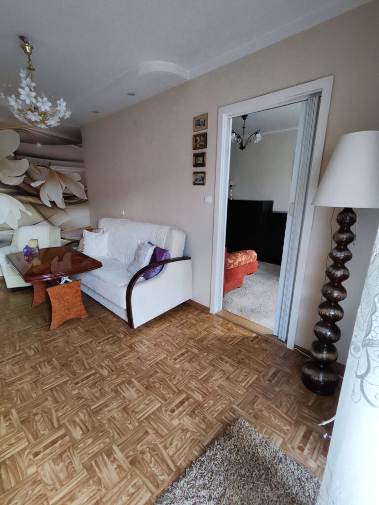 klasyczne mieszkanie na śląsku z lat 90-tych